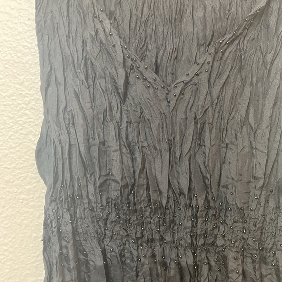 EUC J. Jill 100% Silk Black Crinkle Beaded Sleeveless Blouse Size S - Picture 2 of 7